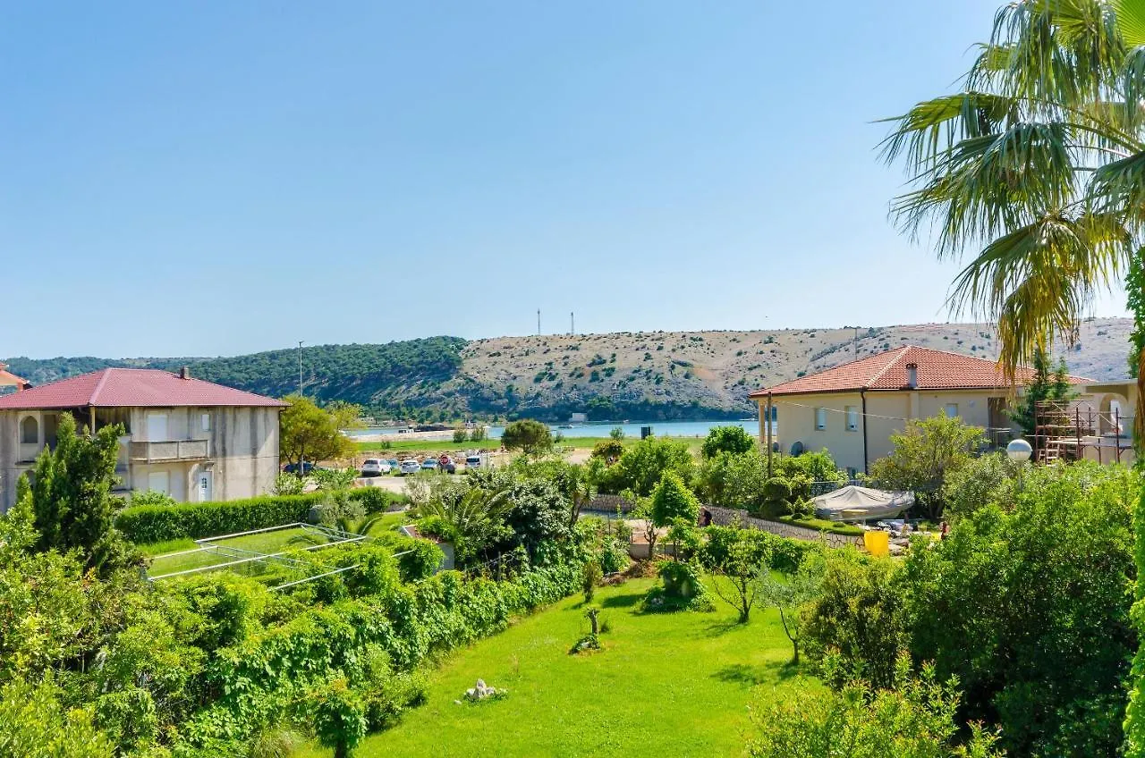 Apartments Ruzica M Lopar